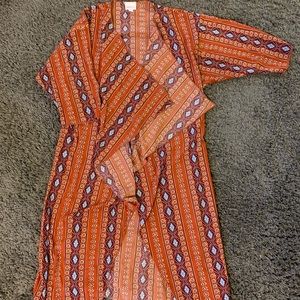 LuLaRoe Shirley kimono size Small